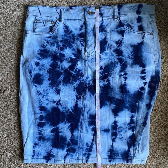 FTF Meilani Tie Dye Skirt - Picture 2 of 4